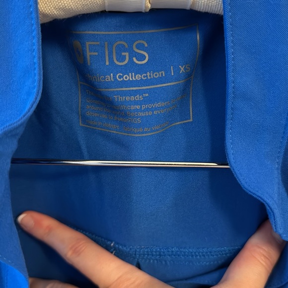 Figs Rafaela Oversized Scrub Top - Picture 2 of 3